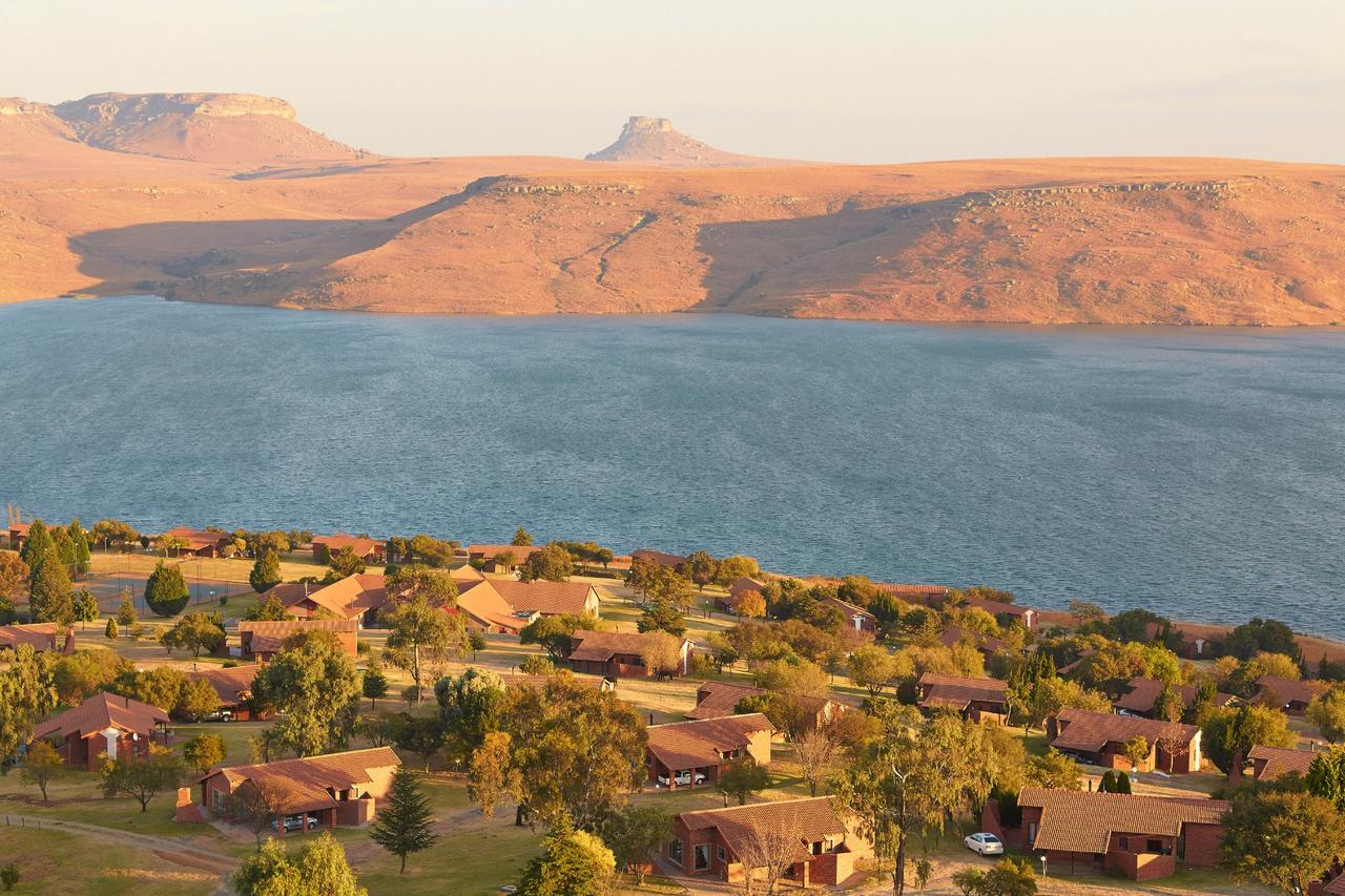 First Group Qwantani Hotel Harrismith Kültér fotó